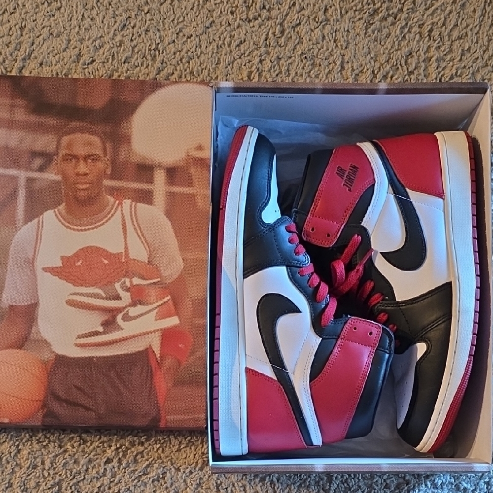 Nike Air Jordan 1 High Red Black White Sneakers